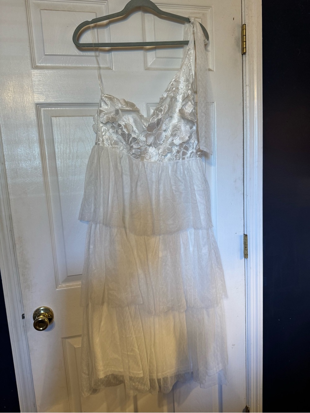Entro White Lace Tiered One Shoulder Dress